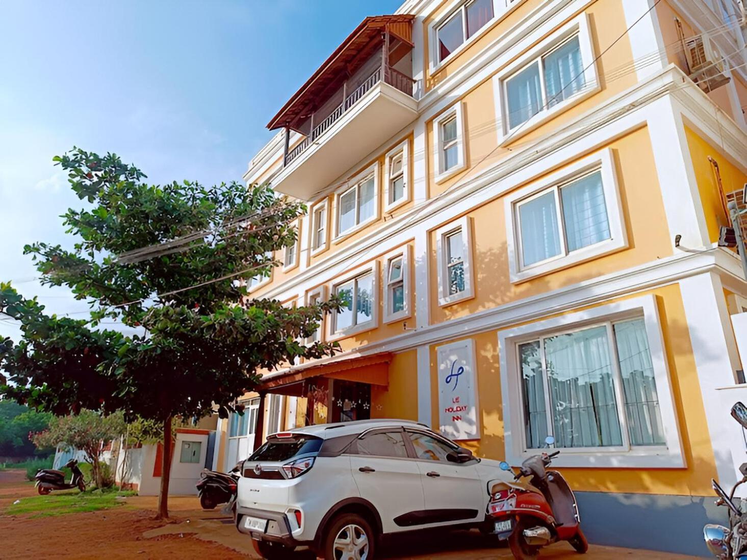 Le Holiday Inn Pondicherry Ngoại thất bức ảnh