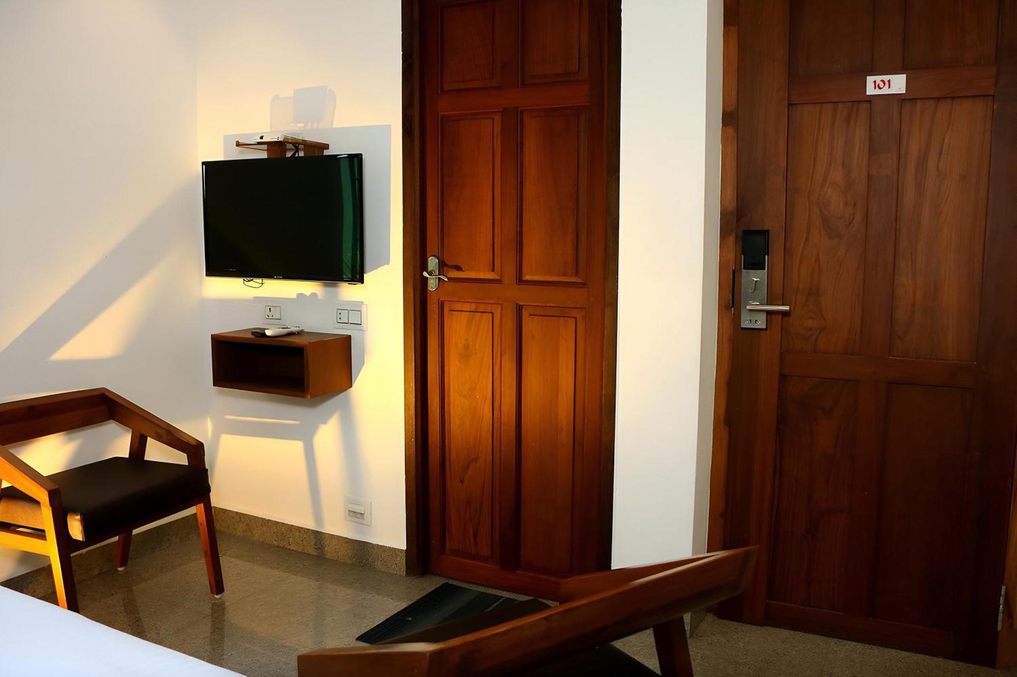 Le Holiday Inn Pondicherry Ngoại thất bức ảnh