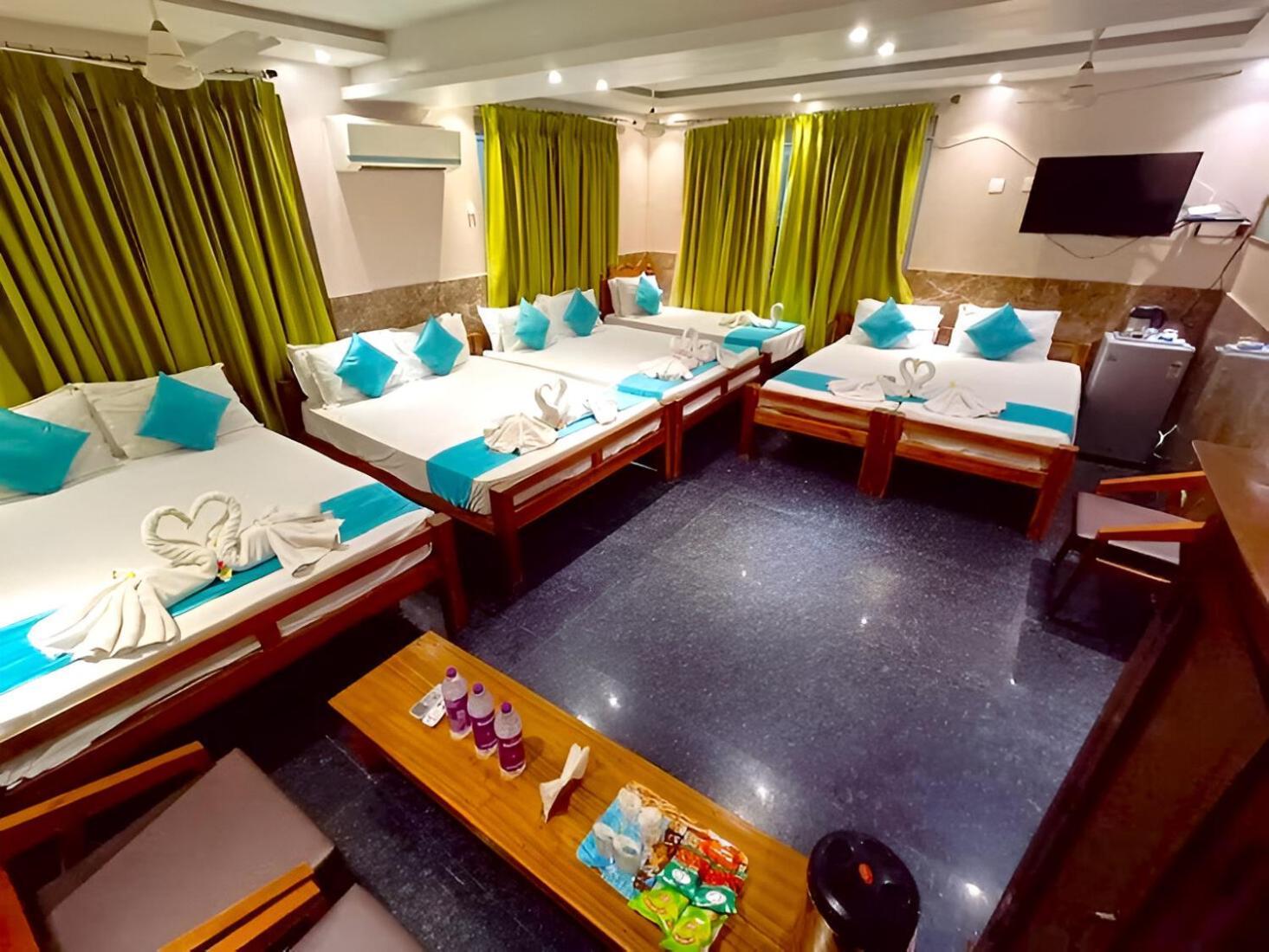 Le Holiday Inn Pondicherry Ngoại thất bức ảnh
